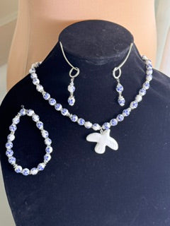 Glad Tidings – Handcrafted Dove Jewelry Set