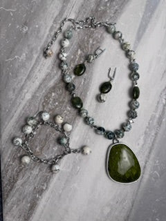 Moss Whisper – One-of-a-Kind Jewelry Set